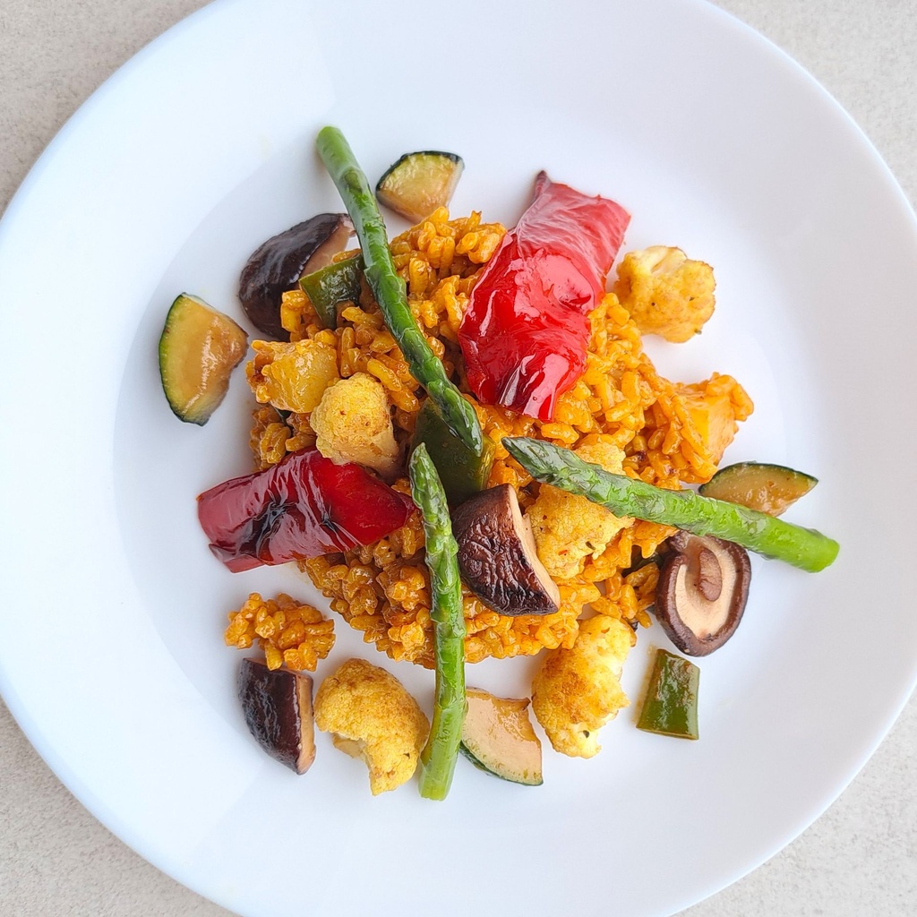 Hoofdgerecht: vegan paella boordevol groentjes