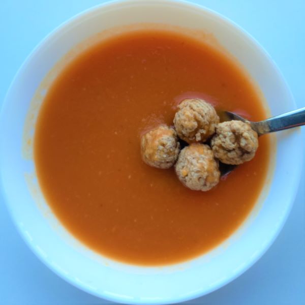 24-25 januari | 1L Tomatenpaprikaroomsoep met balletjes