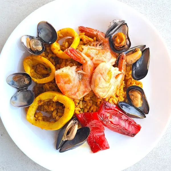 Hoofdgerecht: Paella de mariscos (enkel zeevruchten)